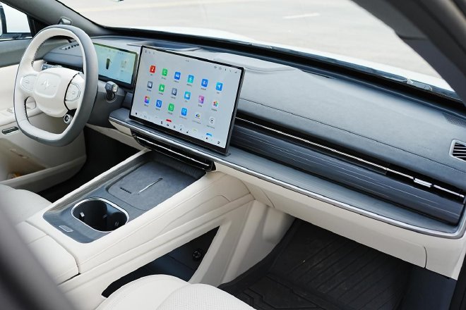 2025 Dongfeng Yipai eπ007: The Ultimate Smart Electric Coupe Experience