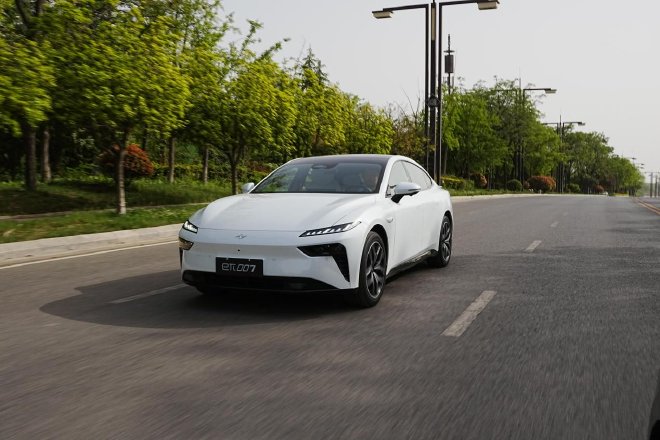 2025 Dongfeng Yipai eπ007: The Ultimate Smart Electric Coupe Experience