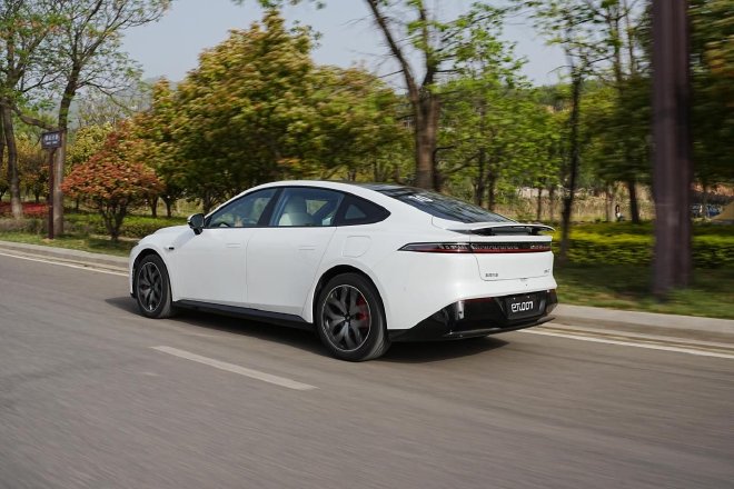 2025 Dongfeng Yipai eπ007: The Ultimate Smart Electric Coupe Experience