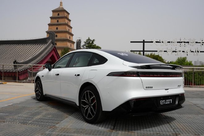 2025 Dongfeng Yipai eπ007: The Ultimate Smart Electric Coupe Experience
