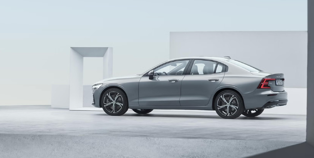 Discover the Underdogs: Cadillac CT5, Jaguar XEL, and Volvo S60 Challenge BBA