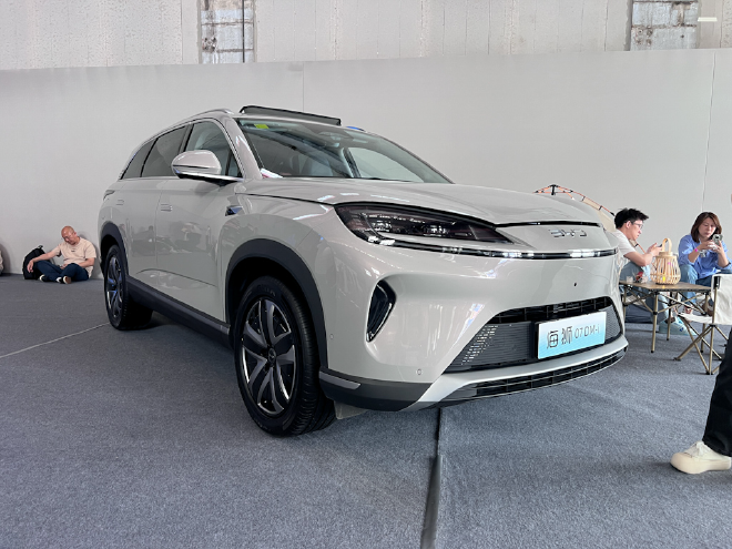 Discover BYD's Sea Lion 07 DM-i: The Future of Smart SUVs Unveiled!