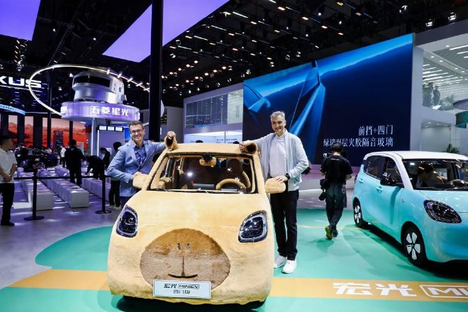 Wuling Hongguang MINIEV: Top-Selling EV with 28,990 Units in April