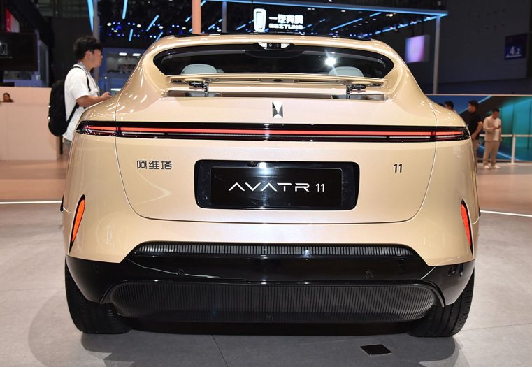 Avita 11 vs Zhijie R7: Which New Energy SUV Reigns Supreme?