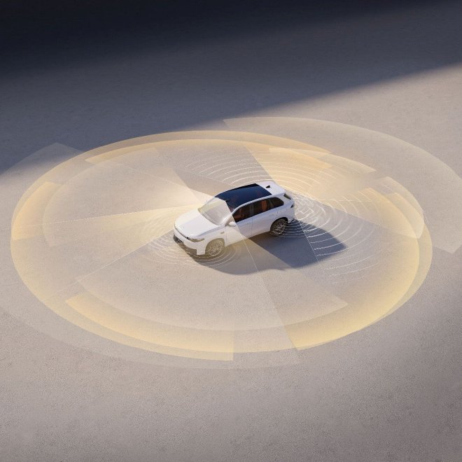 2026 Leap C10: Dual Powertrain, 605 km Range, and Advanced Tech Features