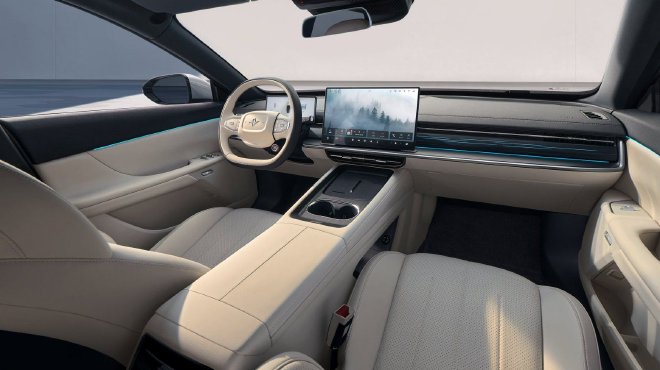 2025 Dongfeng Yipai eπ007: Sporty Electric Car for Young Drivers