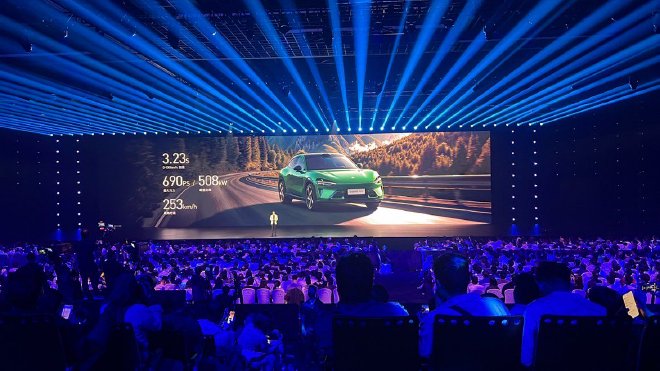 Xiaomi YU7: The New Electric SUV Challenging Tesla Model Y Launching Soon!