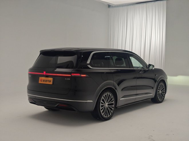 Discover the Deep Blue S09: A Game-Changing Smart SUV Launching 2025