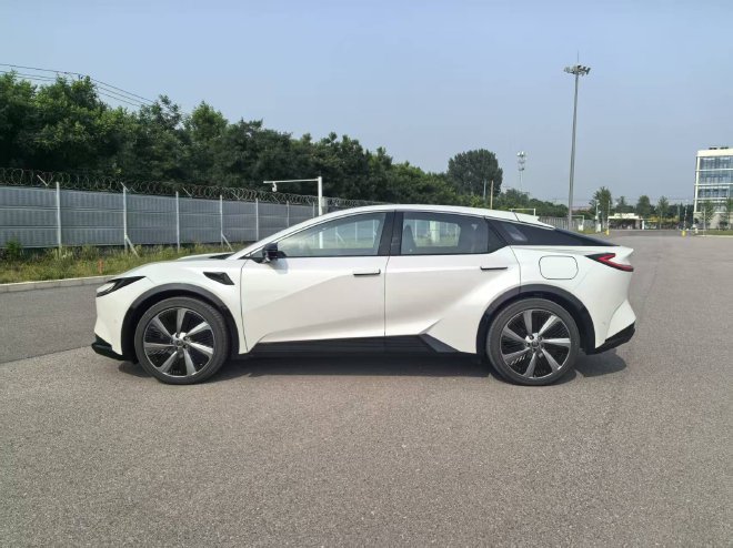 Discover the All-New FAW Toyota bZ5: A Game-Changer in Electric SUVs