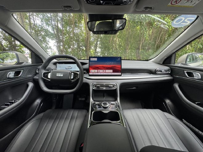 Discover the Geely Galaxy Star 6: The Ultimate Family Electric Sedan