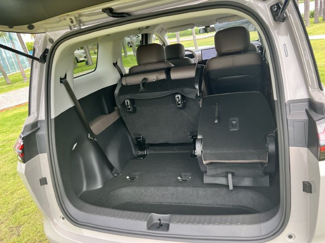 Wuling Starry Sky 730: Affordable High-End MPV with Three Power Options