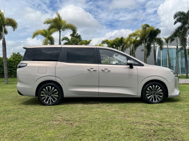 Wuling Starry Sky 730: Affordable High-End MPV with Three Power Options