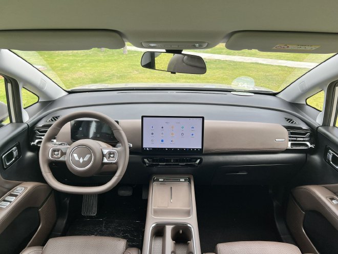 Wuling Starry Sky 730: Affordable High-End MPV with Three Power Options