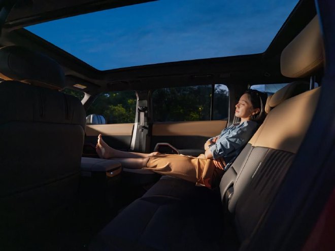 Reserve the Ford Smart Mustang: Ultimate Outdoor Adventure Awaits!