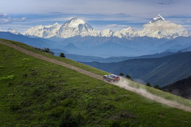 Discover the Warrior M817 Max+: The Ultimate Smart Off-Road SUV Experience
