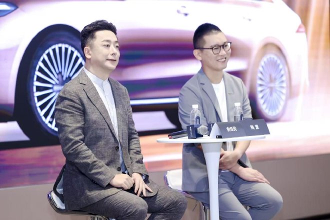 Roewe M7 DMH: Revolutionizing Family Sedans with Luxury and AI Tech