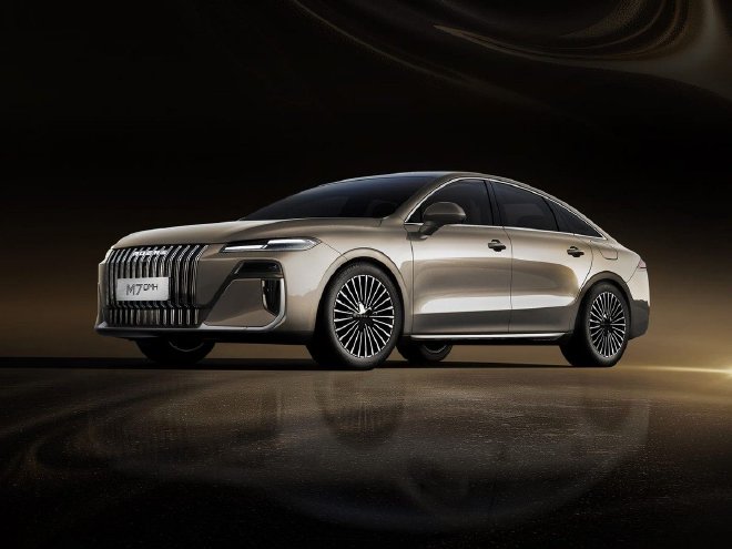 Roewe M7 DMH: Revolutionizing Family Sedans with Luxury and AI Tech