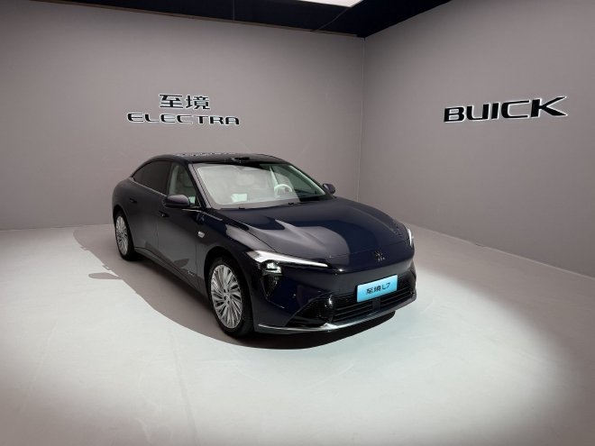 Discover Buick's Luxury Zhijing L7: Features, Pricing, and Performance!