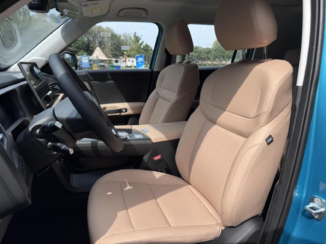 Discover the BJ30 Traveler: The Ultimate Off-Road Family SUV