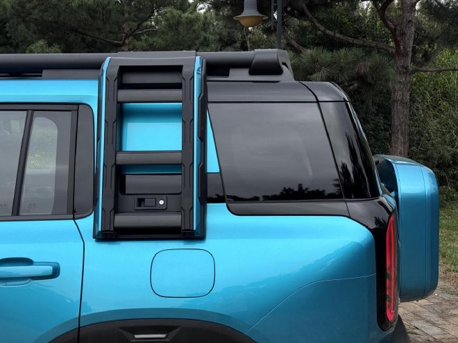 Discover the BJ30 Traveler: The Ultimate Off-Road Family SUV