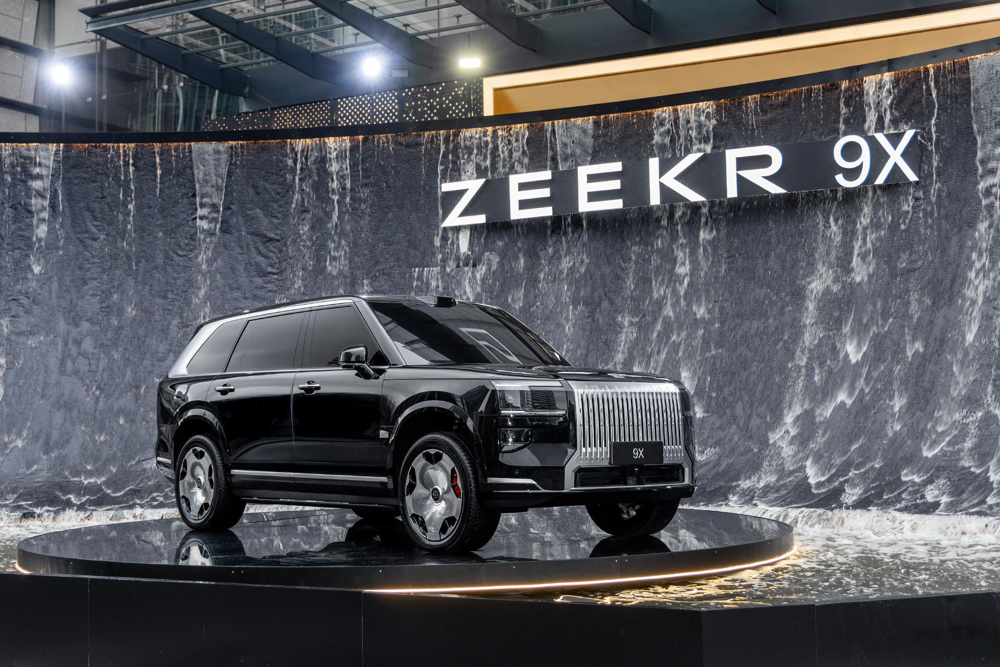 Discover the Zeekr 9X: Luxury SUV with Cutting-Edge Tech & Exclusive Offers