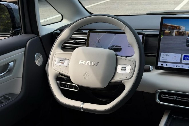 Discover the Ruisheng M8: The Ultimate Family MPV for Comfort & Space