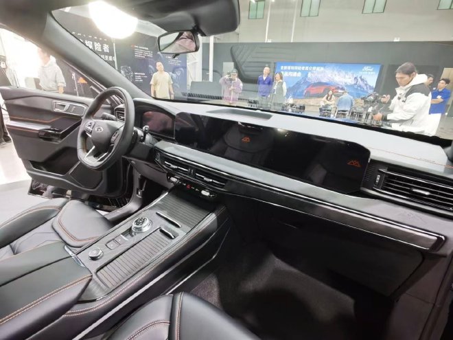 Discover the New Ford Explorer Kunlun Adventure Edition: Ultimate Off-Road Luxury