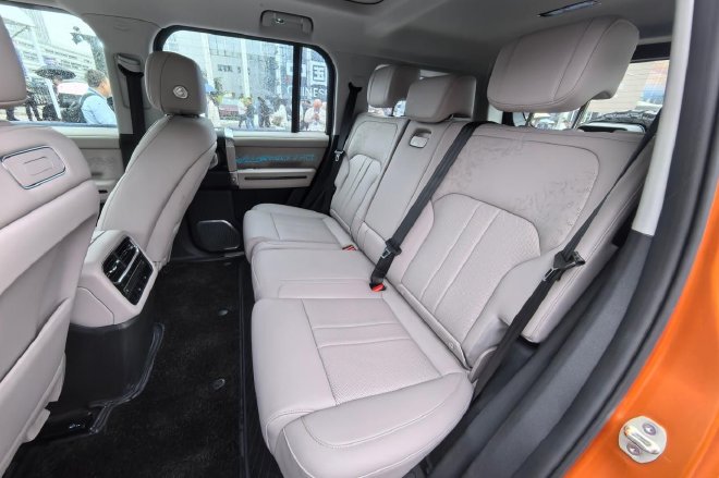 Zongheng G700: The Ultimate Luxury Electric Hybrid Off-Road SUV