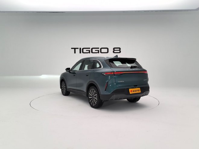 Discover the Dynamic Fifth-Generation Chery Tiggo 8: Tiger vs. Leopard