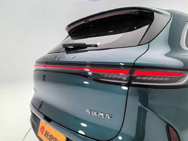 Discover the Dynamic Fifth-Generation Chery Tiggo 8: Tiger vs. Leopard