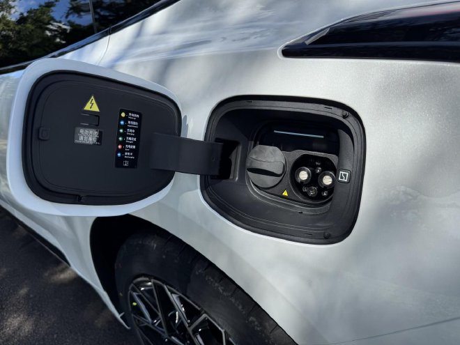 Discover the All-New Zeekr 001: Luxury EV with Cutting-Edge Features