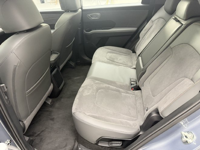 Discover the Beijing Hyundai EO: Stylish Electric SUV Starting at 130,000 Yuan