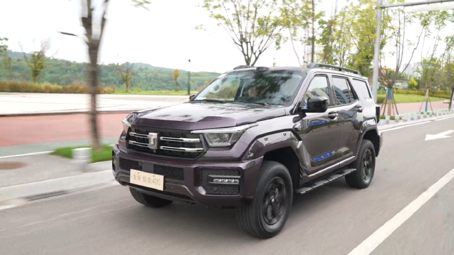 Discover the New Tank 400: Smart Off-Roading with Style and Power