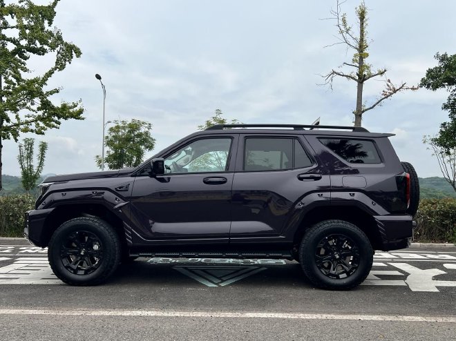 Discover the New Tank 400: Smart Off-Roading with Style and Power