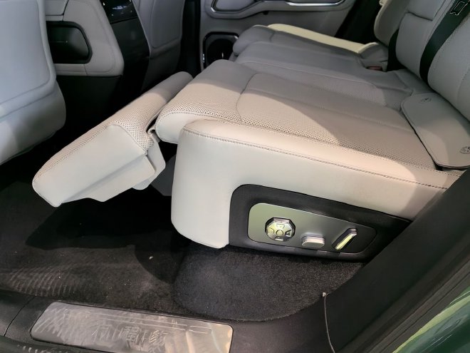 Explore the Upgraded Leopard 5 & 8: Rugged SUVs with Enhanced Features