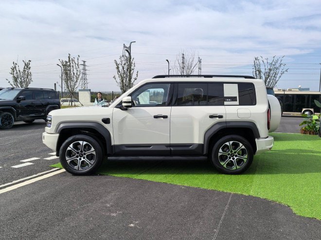 Explore the Upgraded Leopard 5 & 8: Rugged SUVs with Enhanced Features