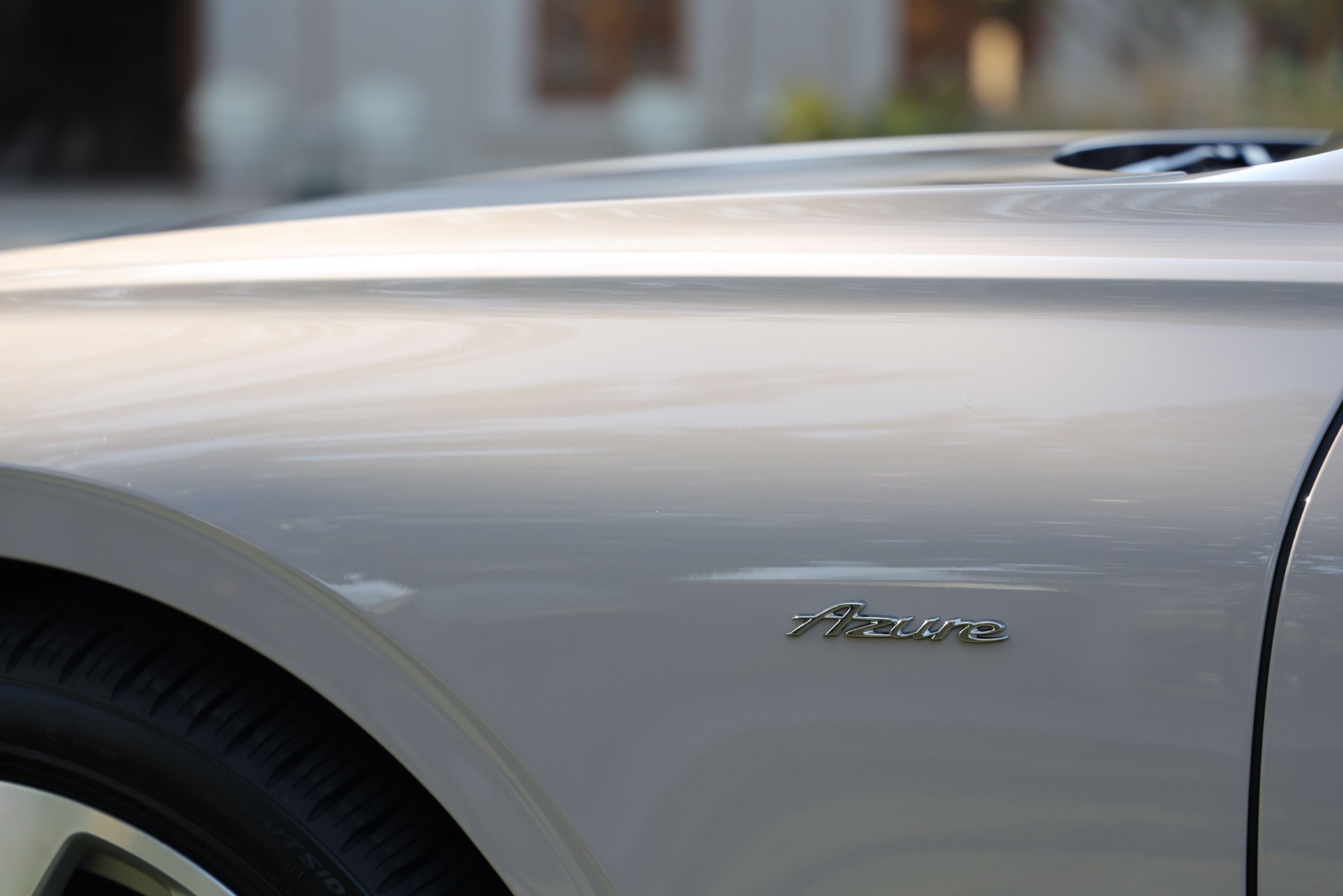 Discover the Luxurious Bentley Continental GT Azure: Performance Meets Elegance