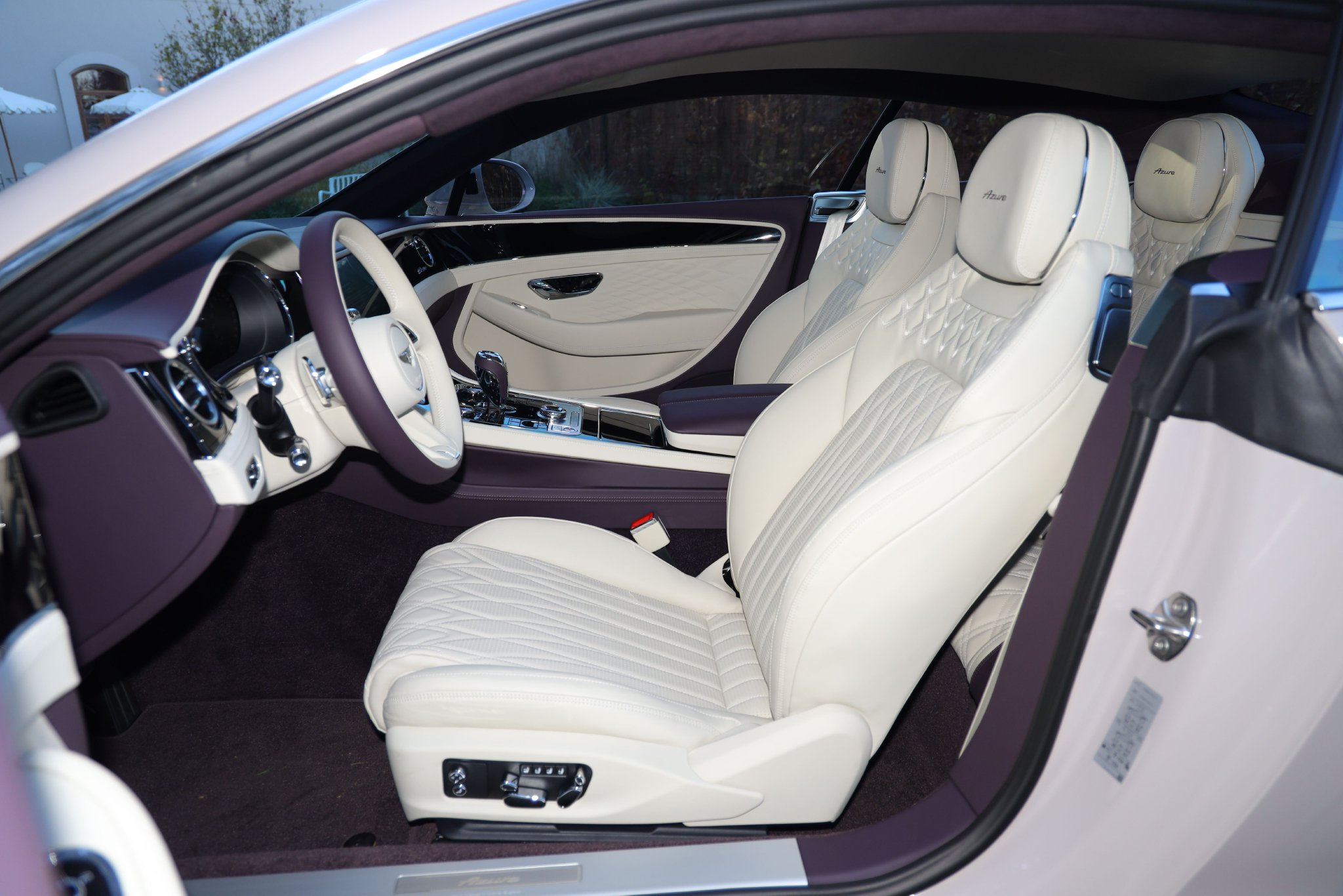 Discover the Luxurious Bentley Continental GT Azure: Performance Meets Elegance