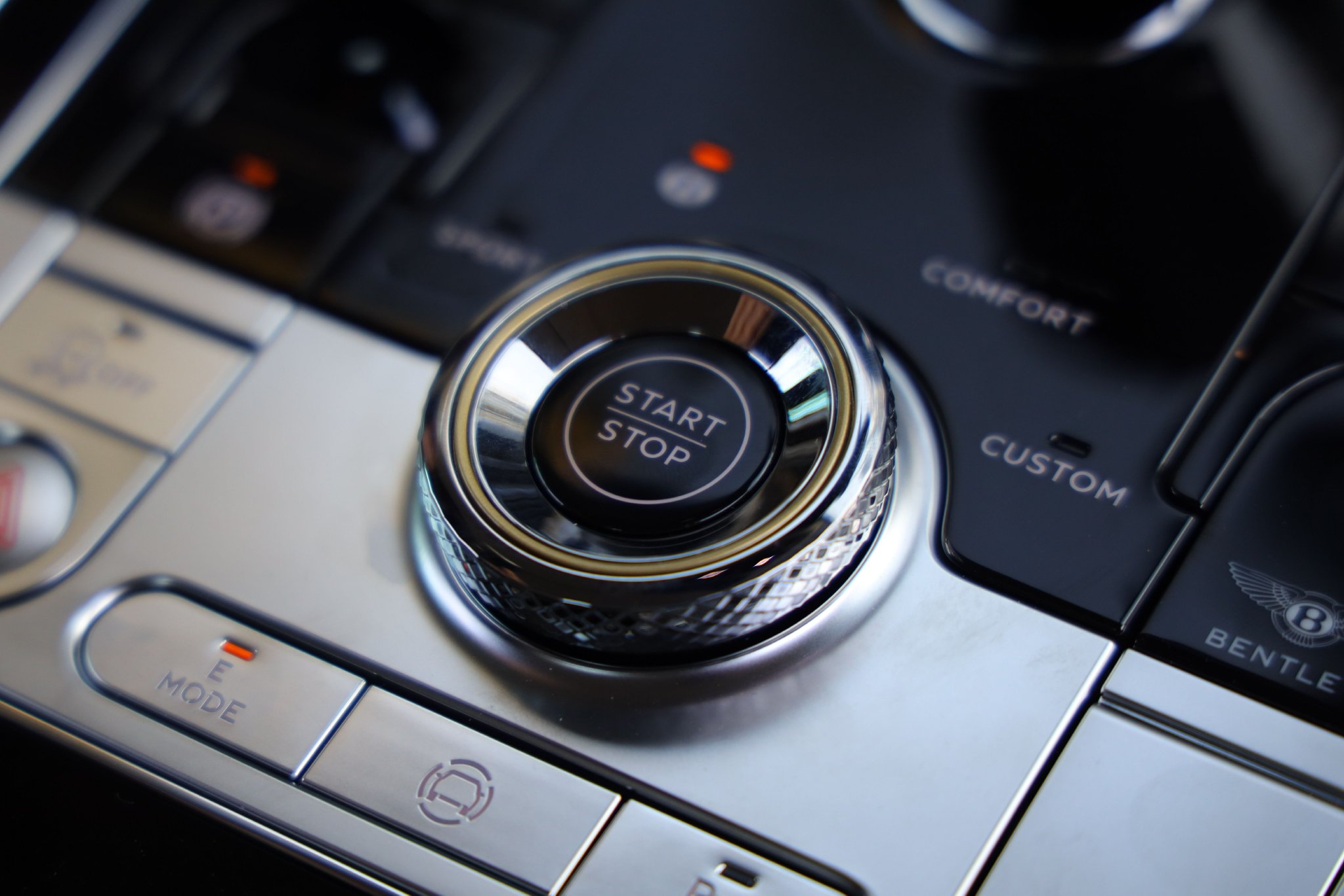 Discover the Luxurious Bentley Continental GT Azure: Performance Meets Elegance