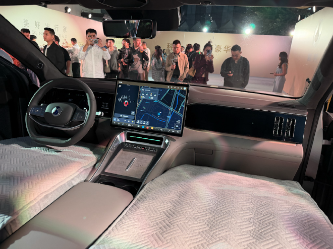 Discover the Tengshi N8L: A Game-Changer in Luxury Electric SUVs