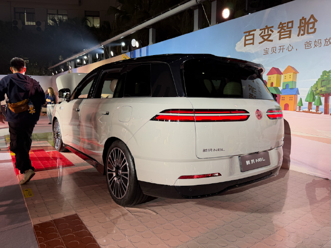 Discover the Tengshi N8L: A Game-Changer in Luxury Electric SUVs