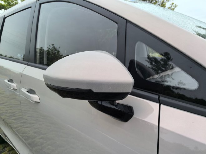 Discover the Wuling Xingguang 730: A Versatile MPV with Hybrid Power Options