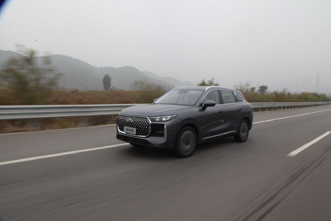 Discover the Fifth-Generation Chery Tiggo 8: Performance Meets Style