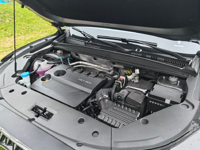 Discover the Fifth-Generation Chery Tiggo 8: Performance Meets Style