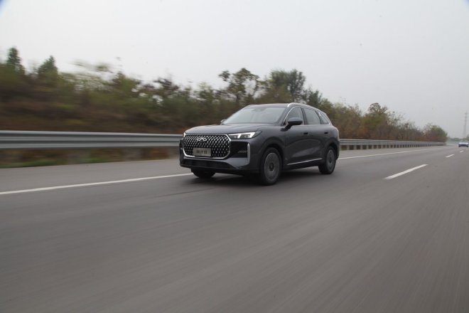 Discover the Fifth-Generation Chery Tiggo 8: Performance Meets Style