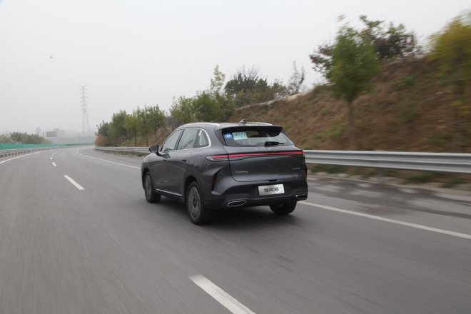 Discover the Fifth-Generation Chery Tiggo 8: Performance Meets Style